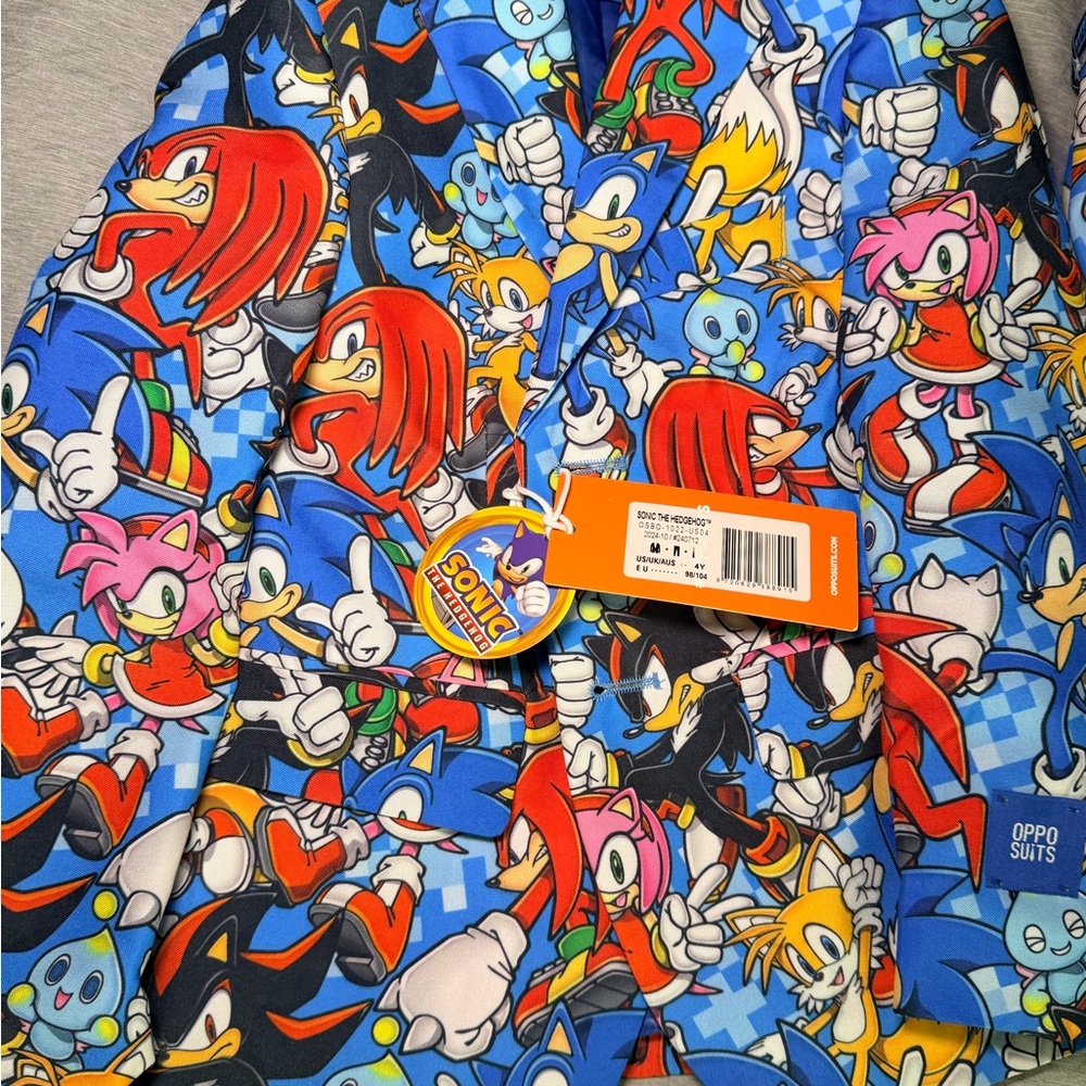Sonic the Hedgehog oppo Suit 4y